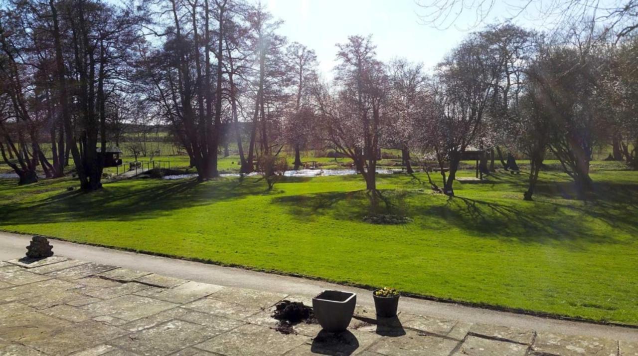 17Th-Century One Bed Studio With Parking & Garden! Elkesley Экстерьер фото